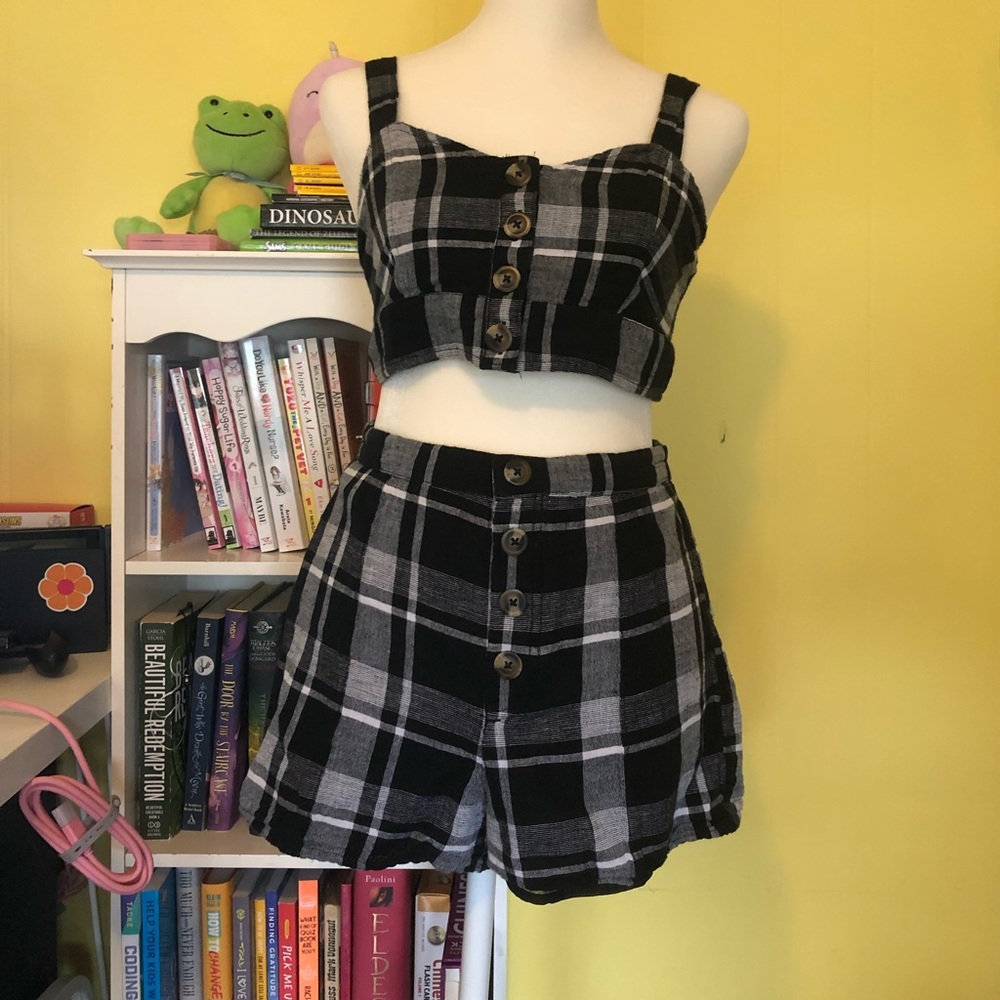 Plaid American Eagle tank and shorts set